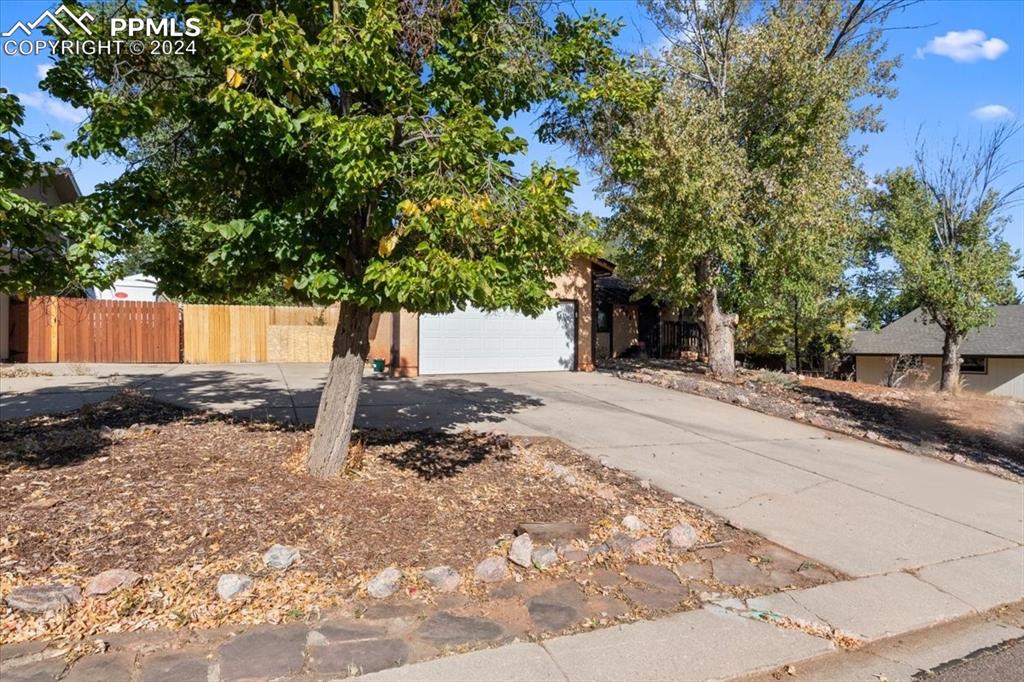 330 crystal hills boulevard manitou springs co 80829