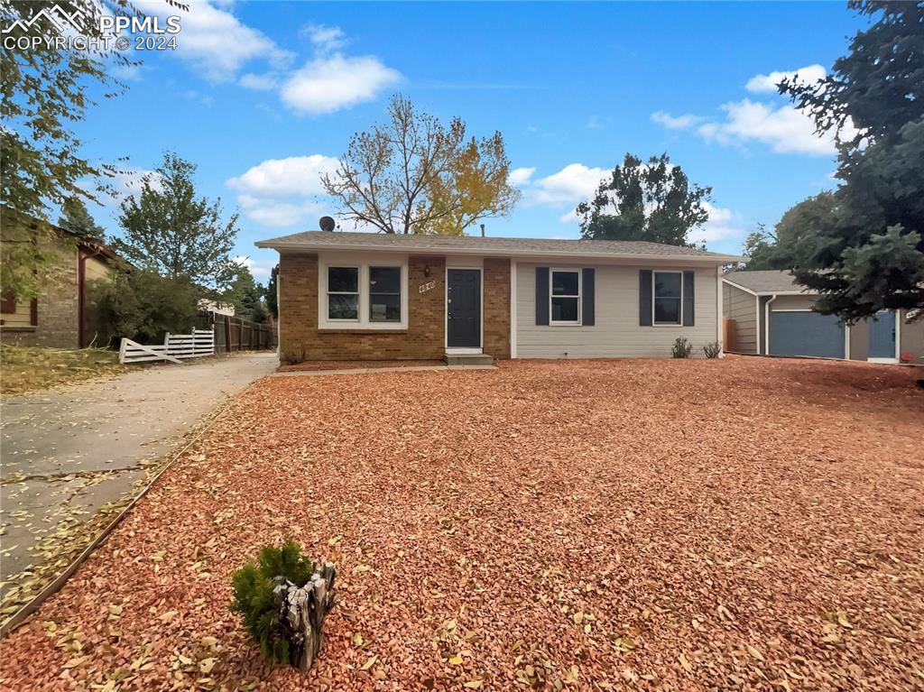 4840 hunters run colorado springs co 80911