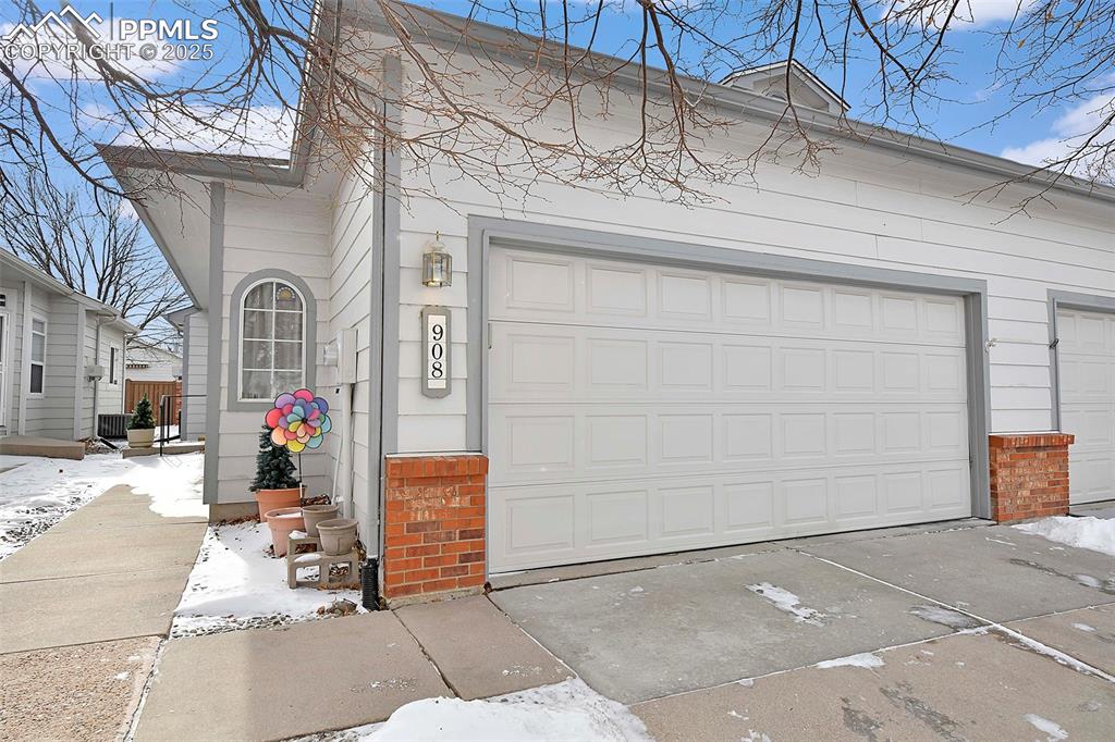 908 samuel point colorado springs co 80906