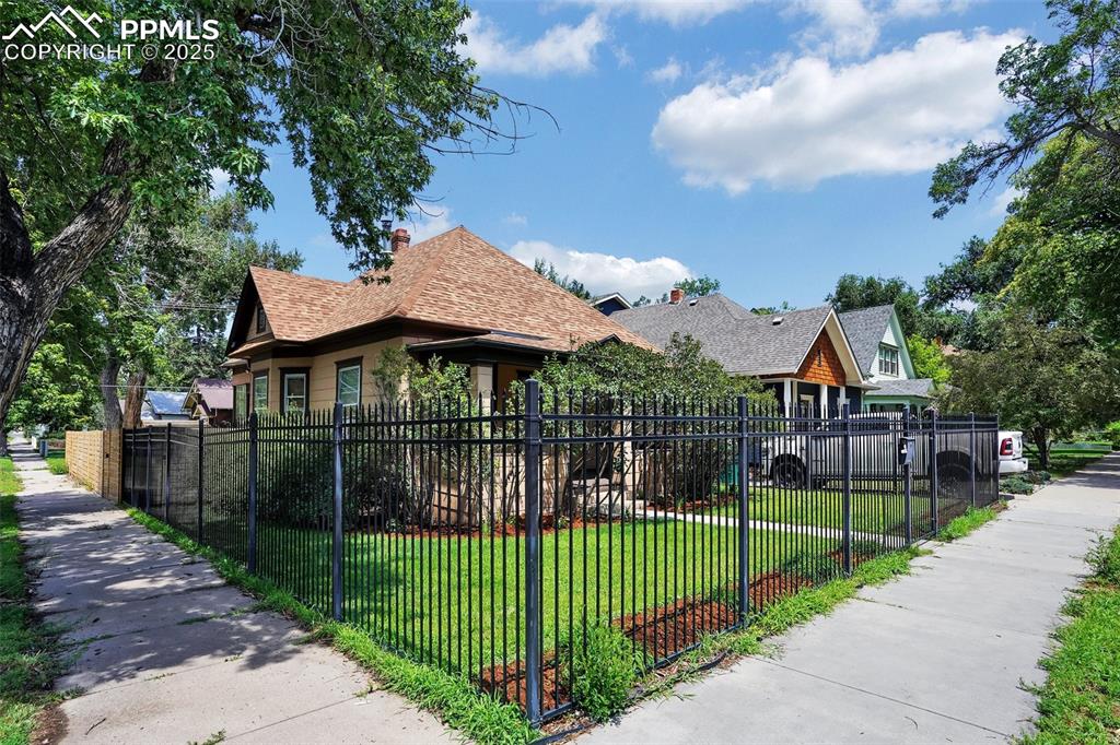 1002 e boulder street colorado springs co 80903