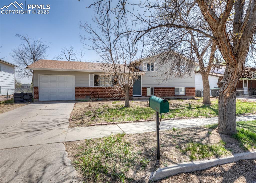 440 calle entrada fountain co 80817