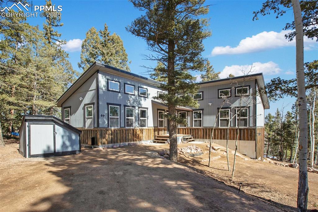 69 mt powderhorn lane florissant co 80816