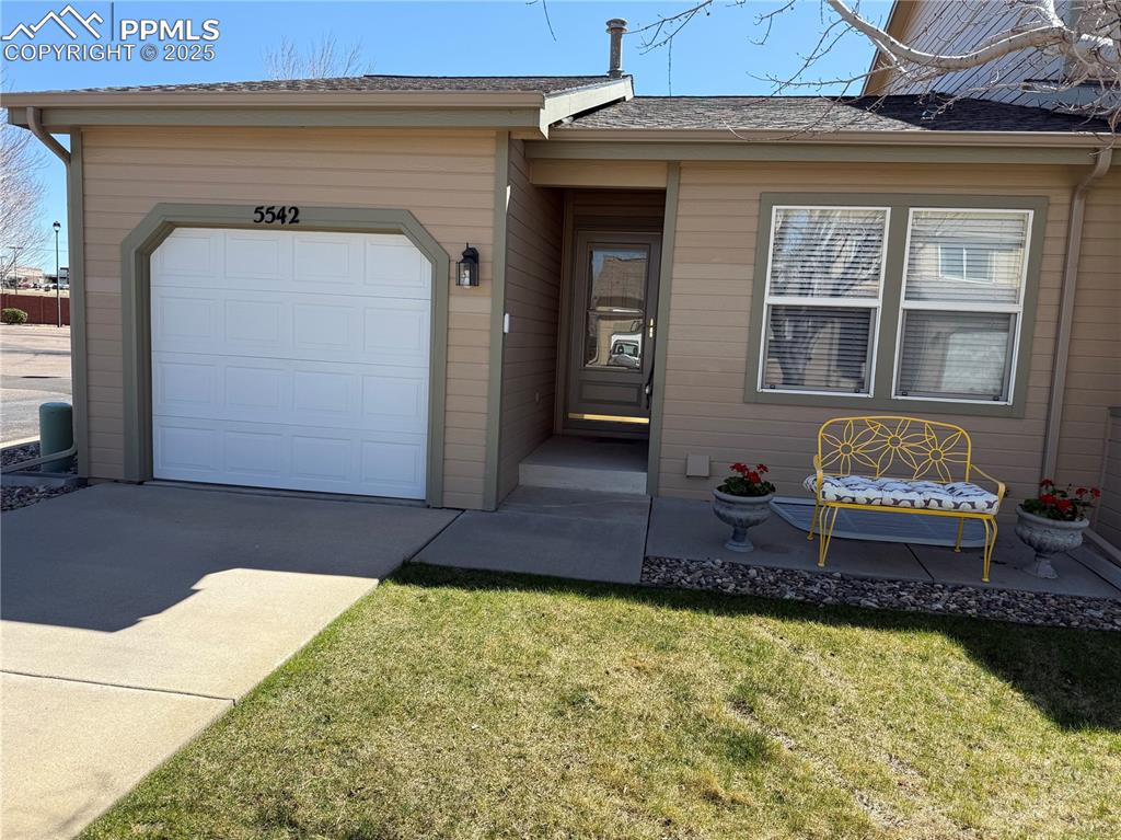 5542 sunshade point colorado springs co 80923