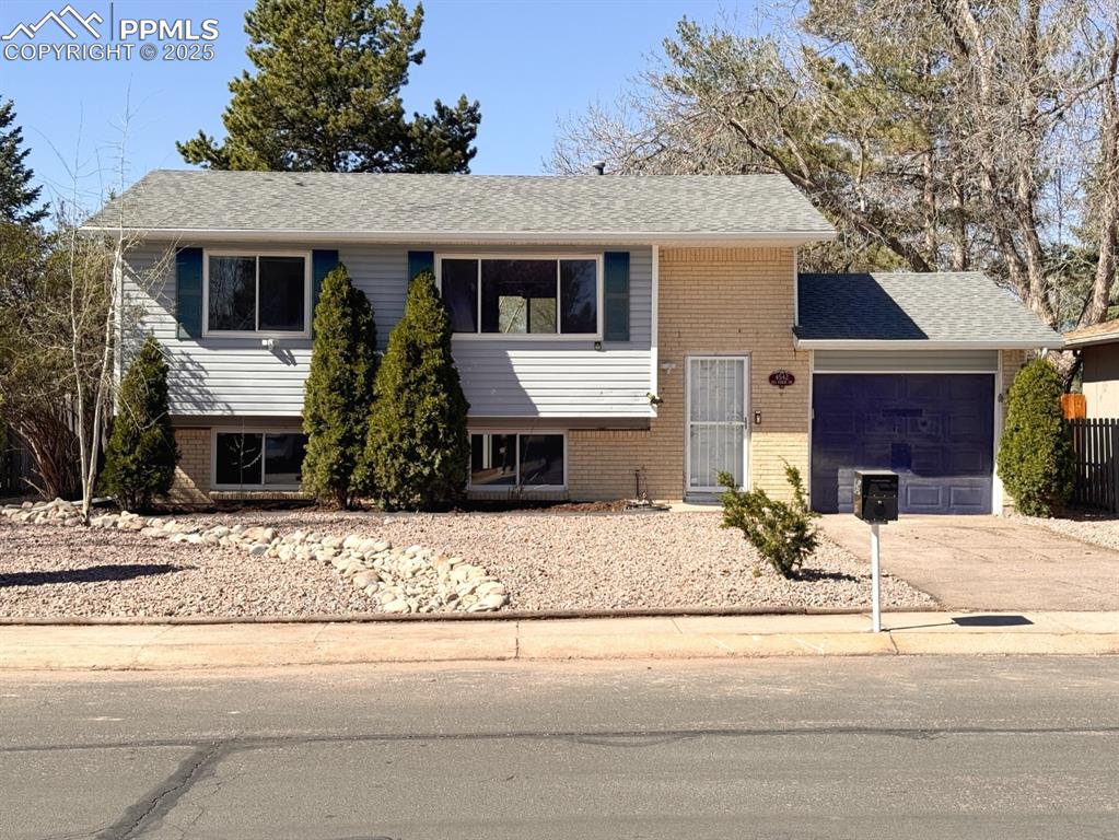 4542 del verde drive colorado springs co 80918
