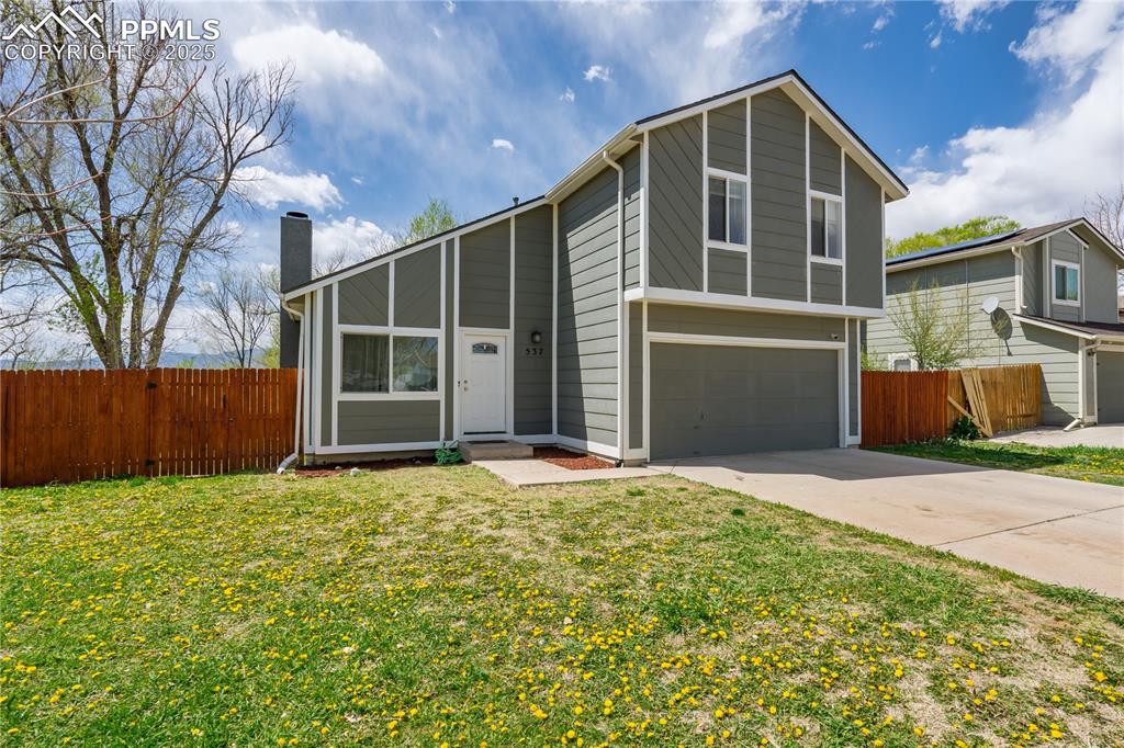 537 blossom field road fountain co 80817