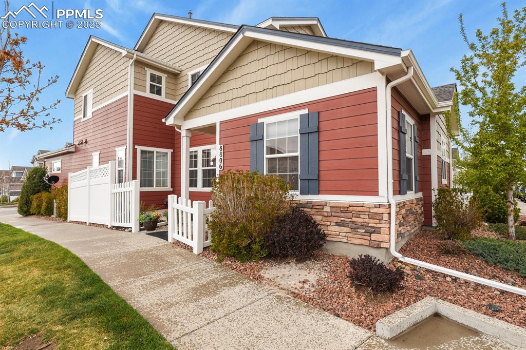 8806 bella flora heights colorado springs co 80924