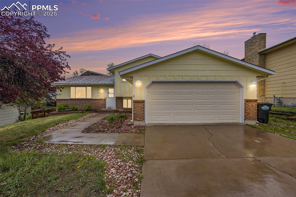 5765 tuckerman drive colorado springs co 80918