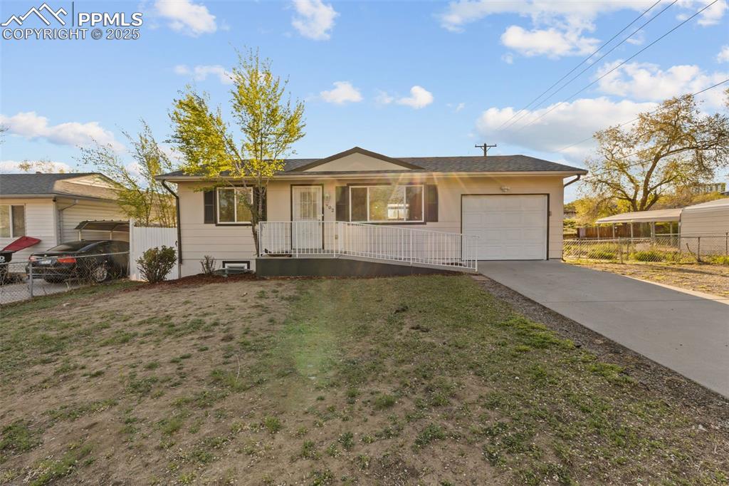 902 hutchinson drive colorado springs co 80910