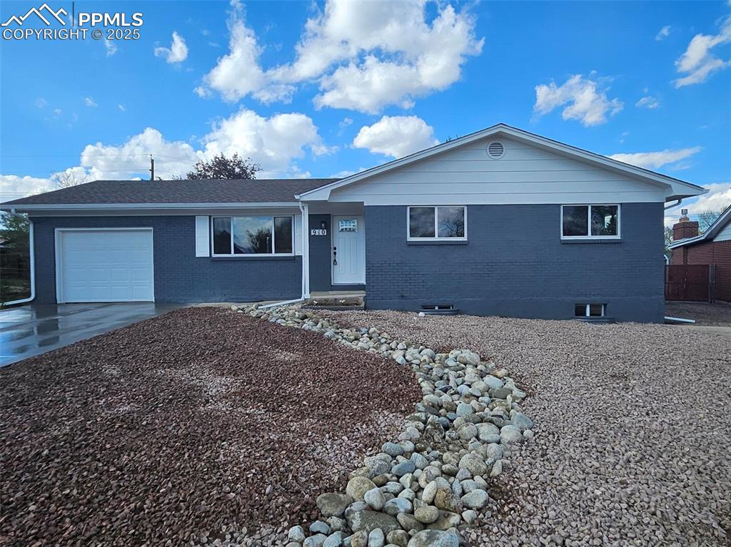 910 dunston street colorado springs co 80907