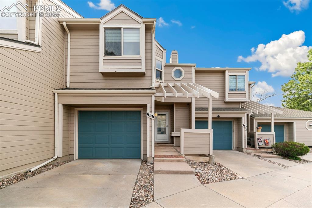 956 azure circle colorado springs co 80910