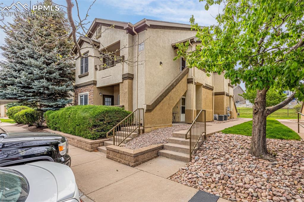 3944 riviera grove colorado springs co 80922