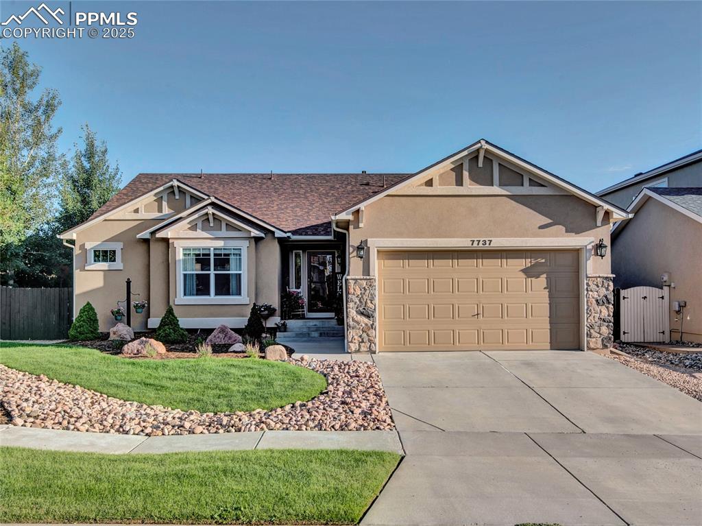 7737 desert wind drive colorado springs co 80923