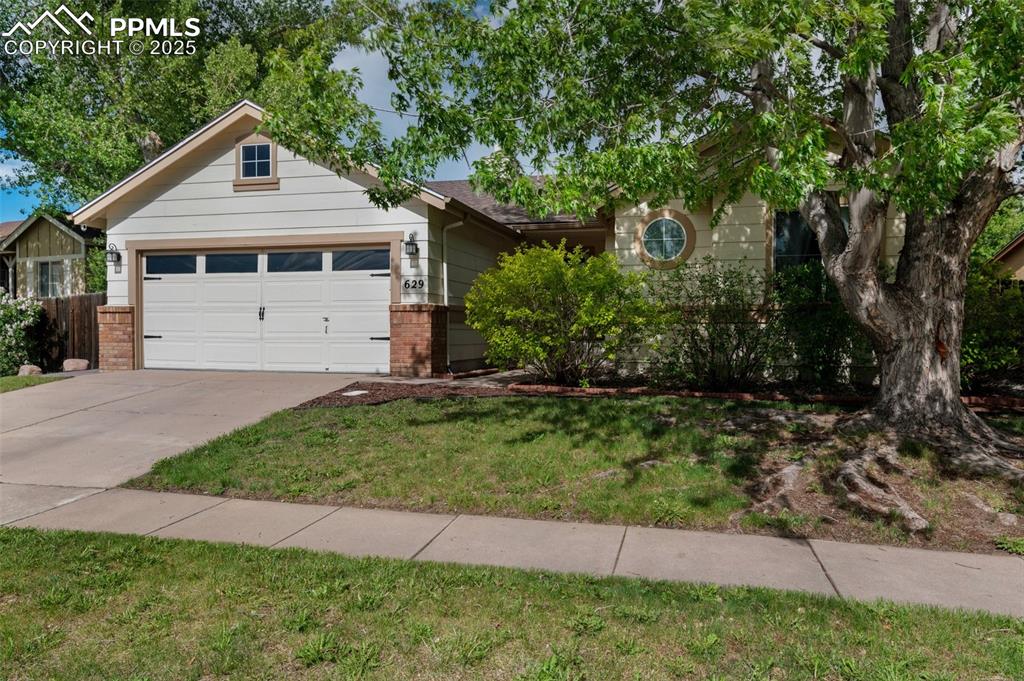 629 golden eagle drive colorado springs co 80916
