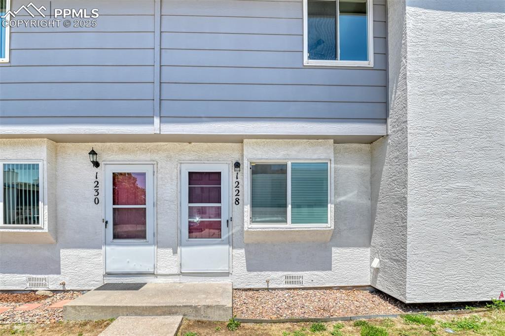 1228 soaring eagle drive colorado springs co 80915