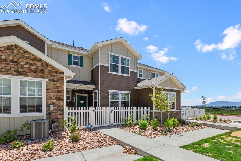 5216 hidden hills point colorado springs co 80924