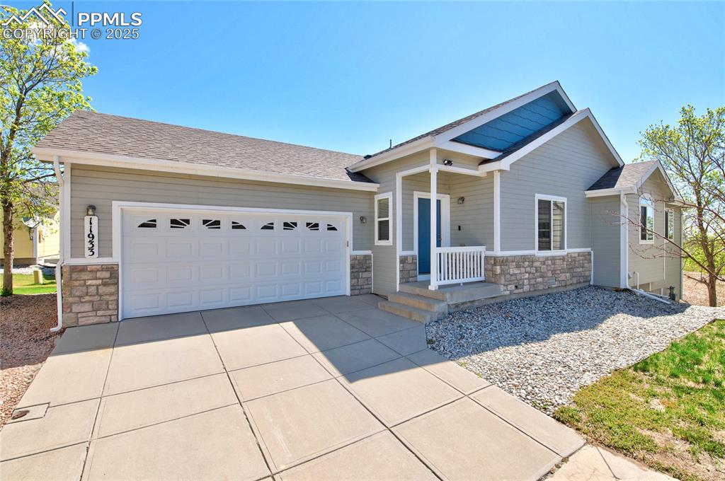 11933 corbu heights peyton co 80831
