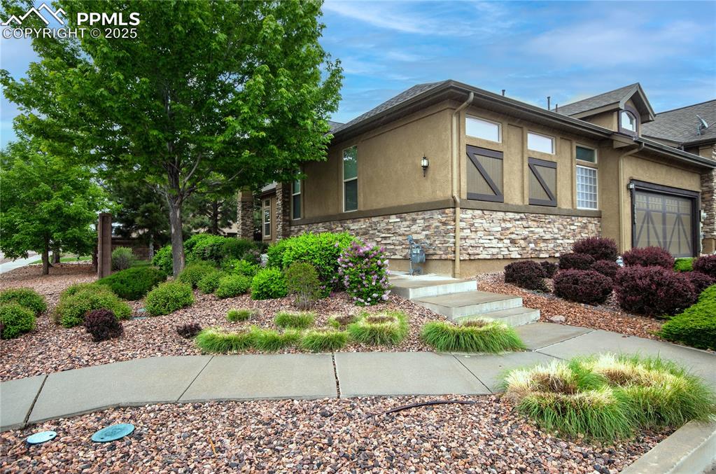 7606 derringer point colorado springs co 80923