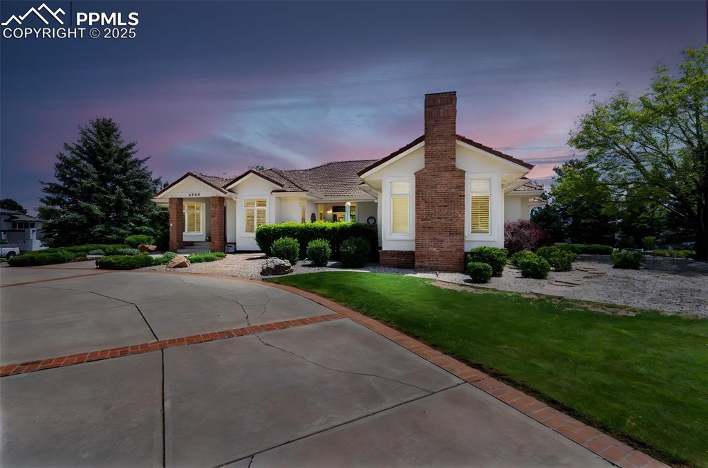 3745 camels view colorado springs co 80904