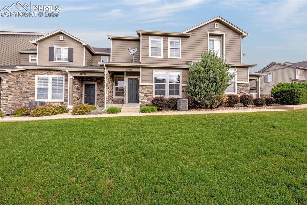 17035 blue mist grove monument co 80132