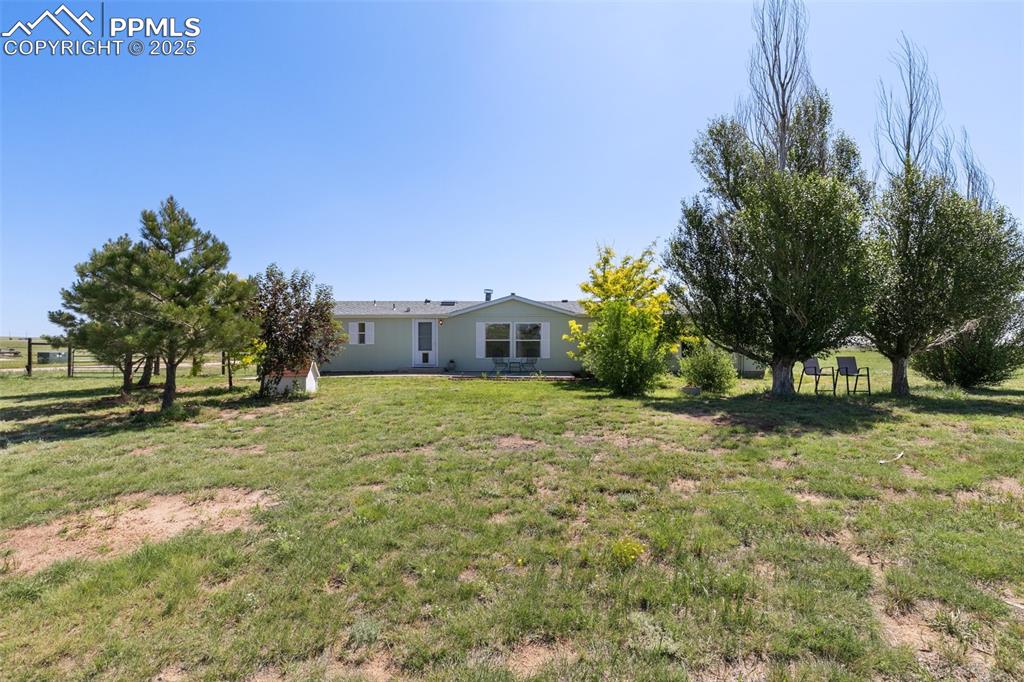 5879 sue ellen drive peyton co 80831