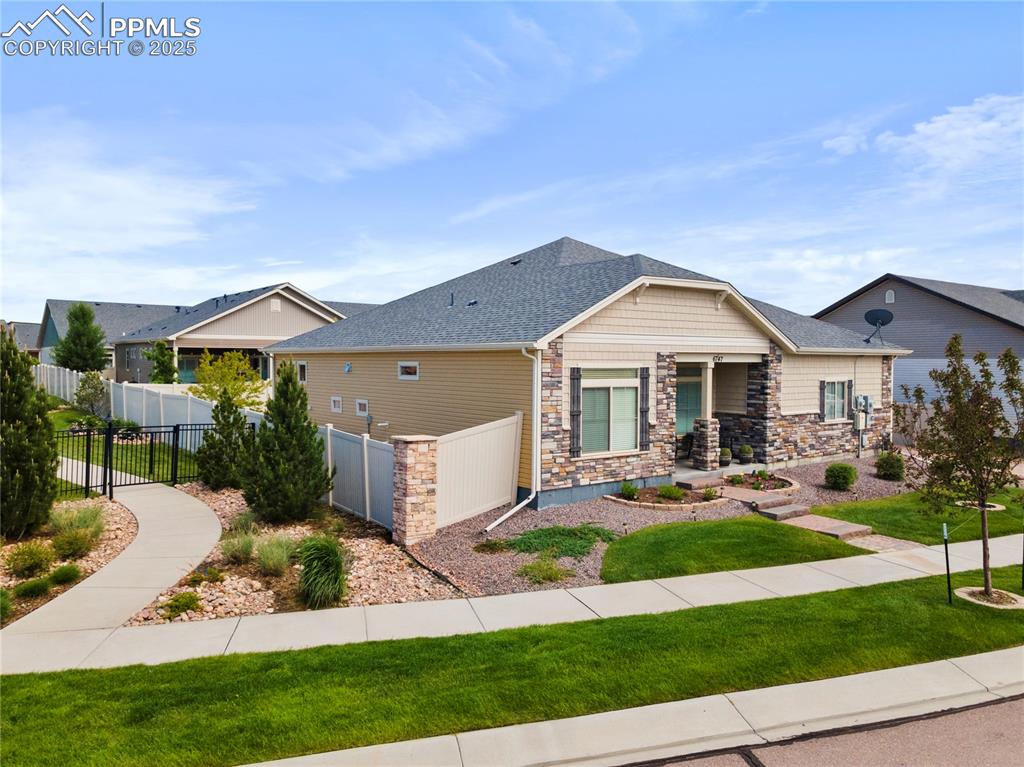 6747 golden briar lane colorado springs co 80927