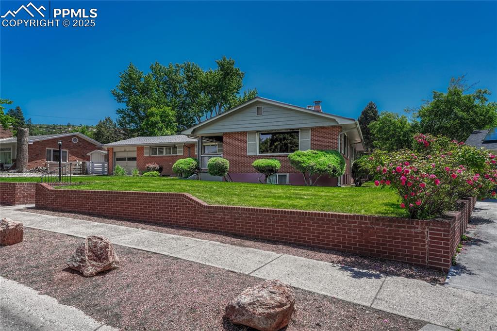 2533 bennett avenue colorado springs co 80909