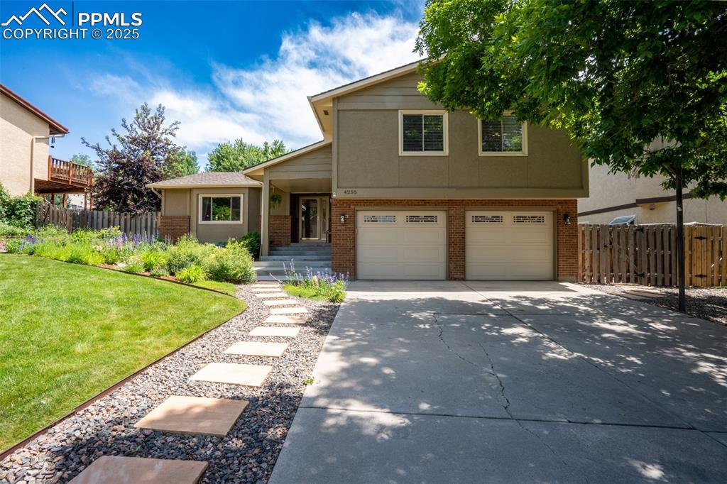 4255 loch lomond lane colorado springs co 80909