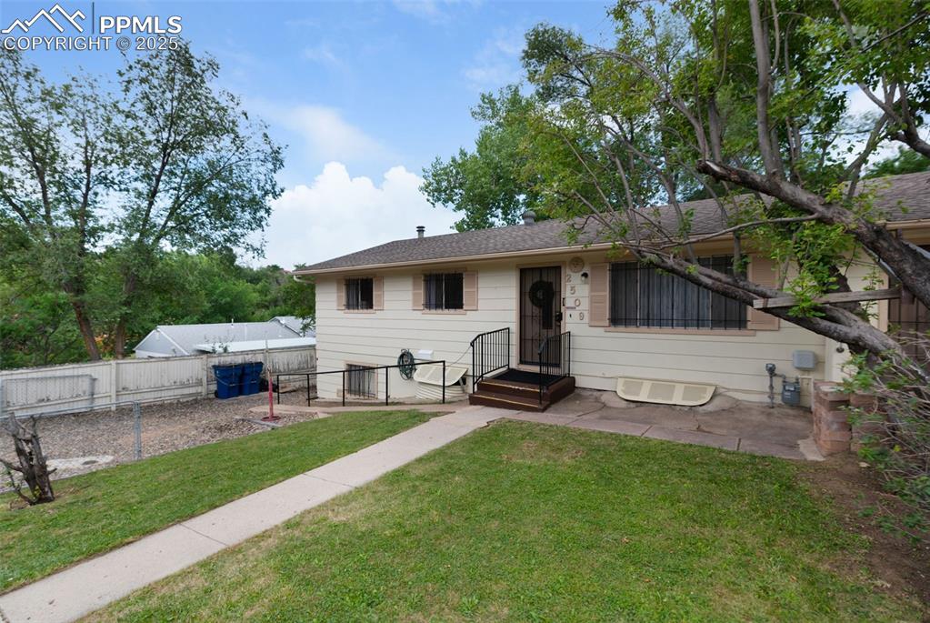 2509 royalty court colorado springs co 80904