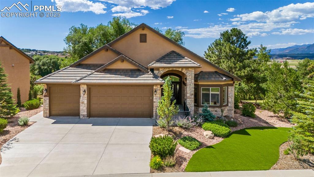1635 moveen heights monument co 80132