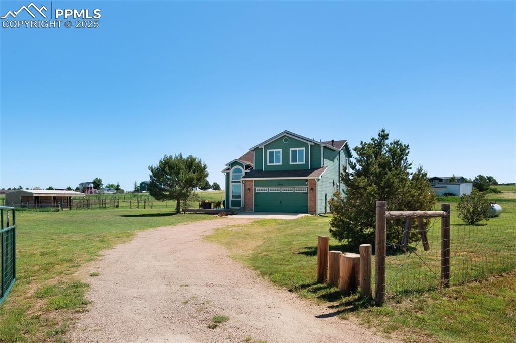 3865 broken arrow drive peyton co 80831