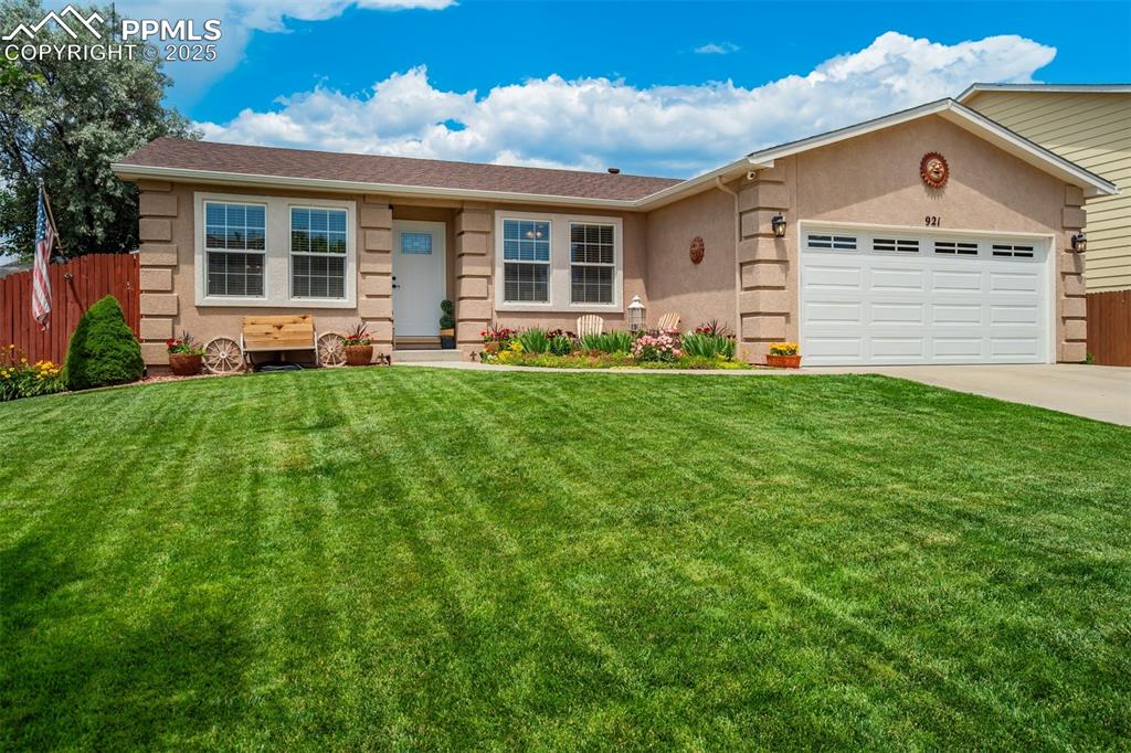921 lake avenue fountain co 80817