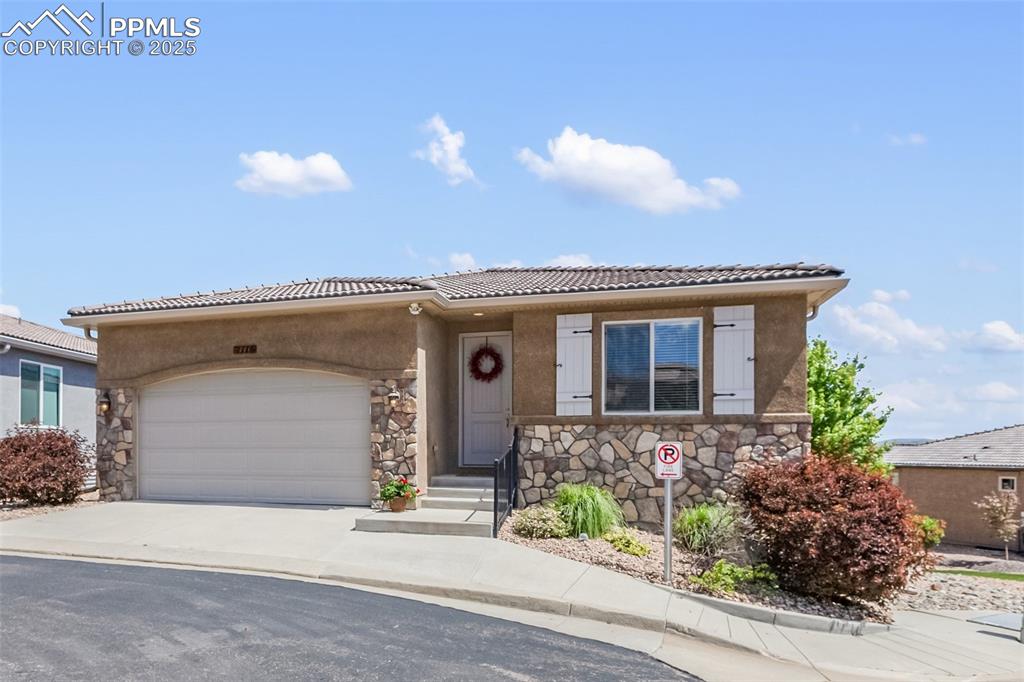 2116 lone willow view colorado springs co 80904