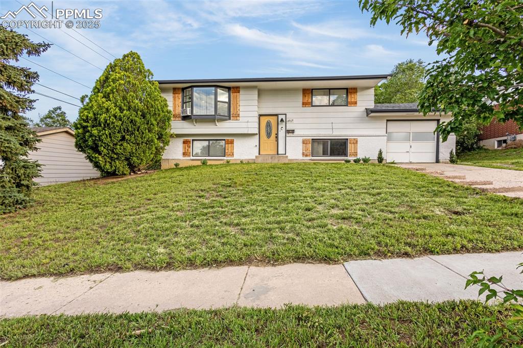 3619 regis street colorado springs co 80909