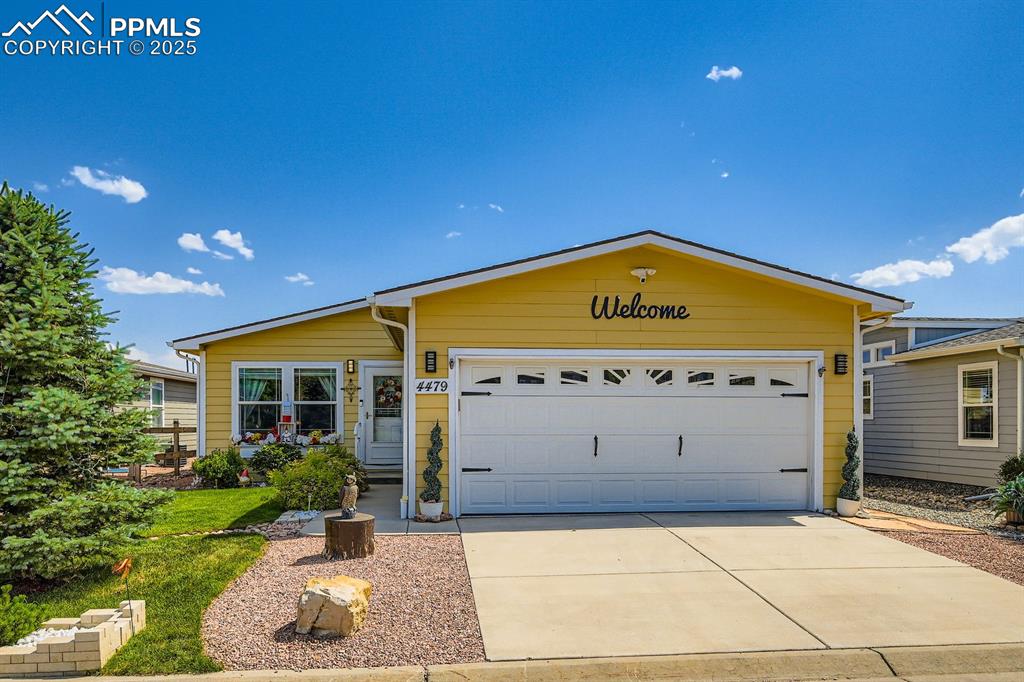 4479 blue grouse point colorado springs co 80922