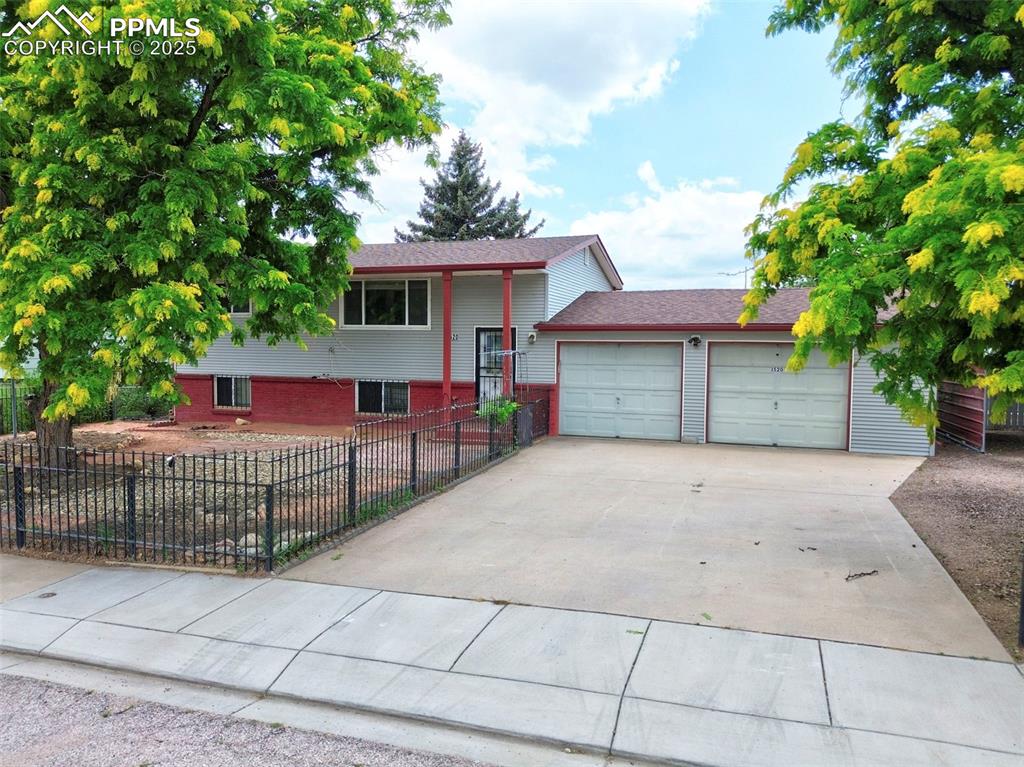 1520 leigh lane fountain co 80817