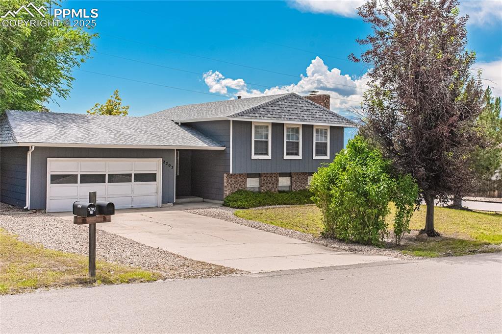 2203 peacemaker terrace colorado springs co 80920