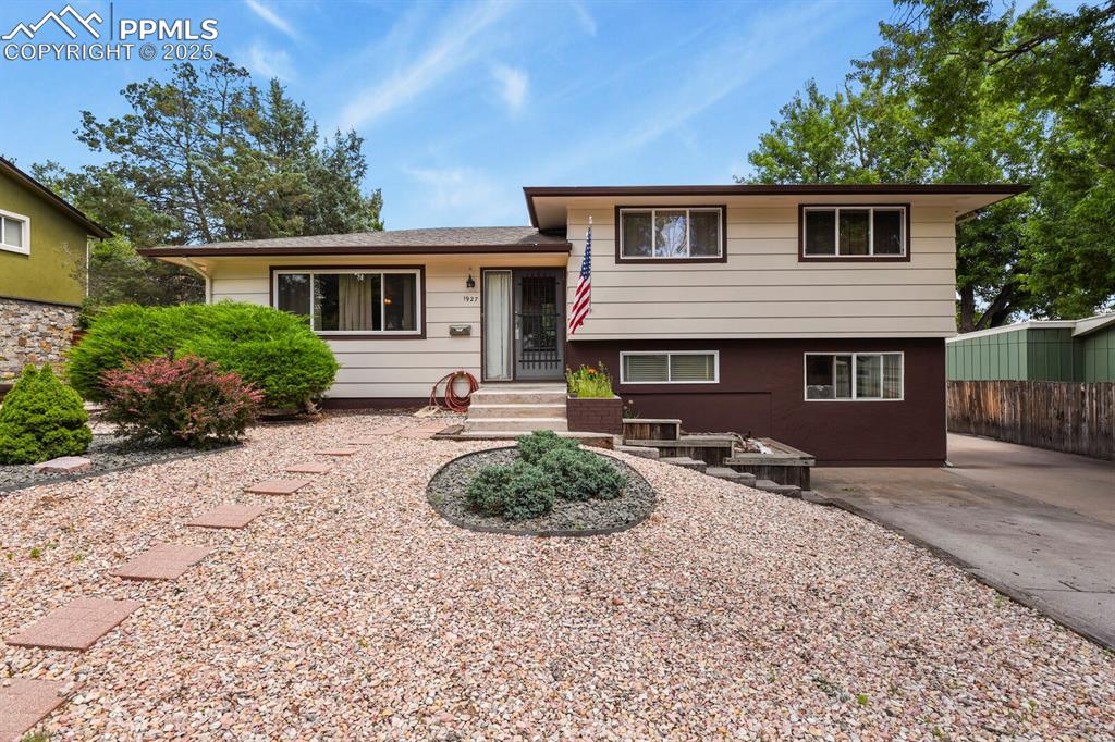 1927 snyder avenue colorado springs co 80909