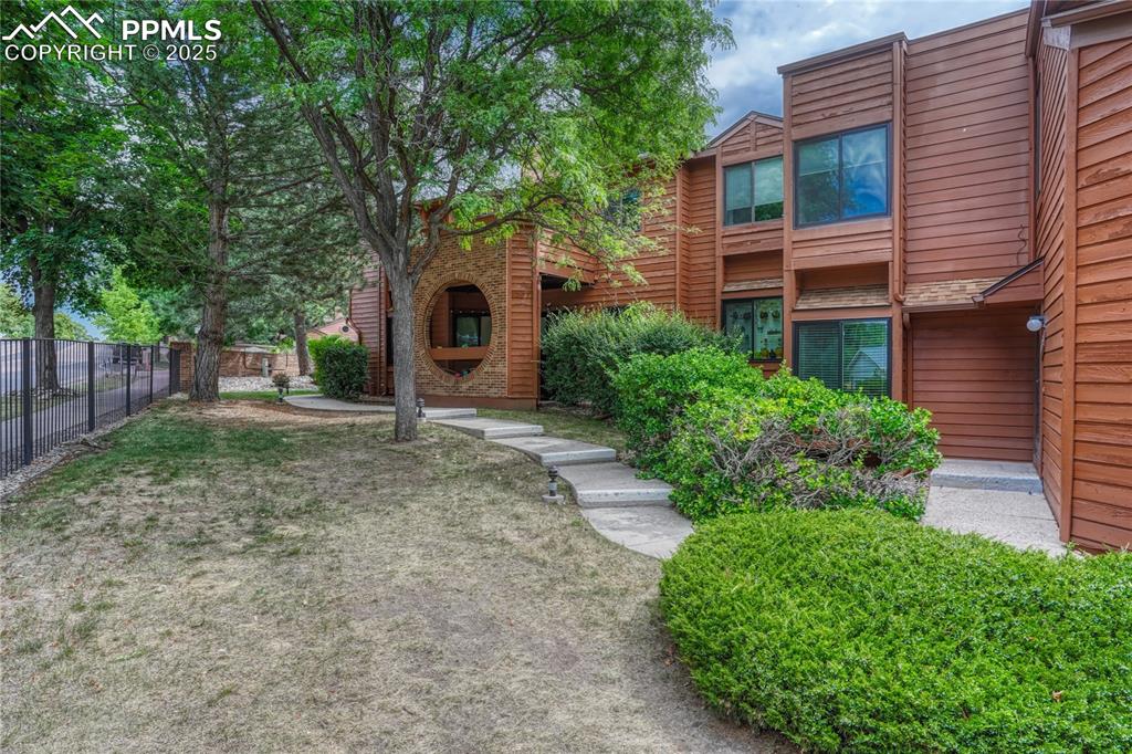 4709 daybreak circle colorado springs co 80917