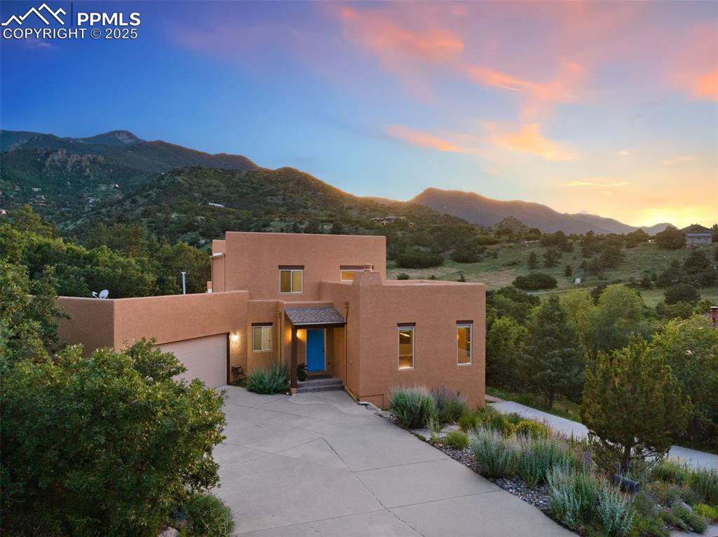 579 crystal hills boulevard manitou springs co 80829
