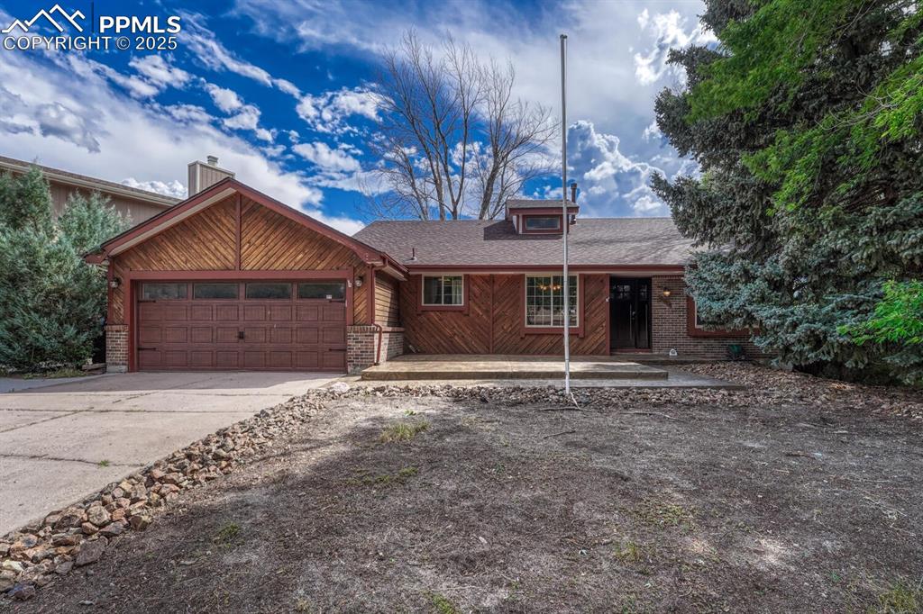 2755 roundtop drive colorado springs co 80918