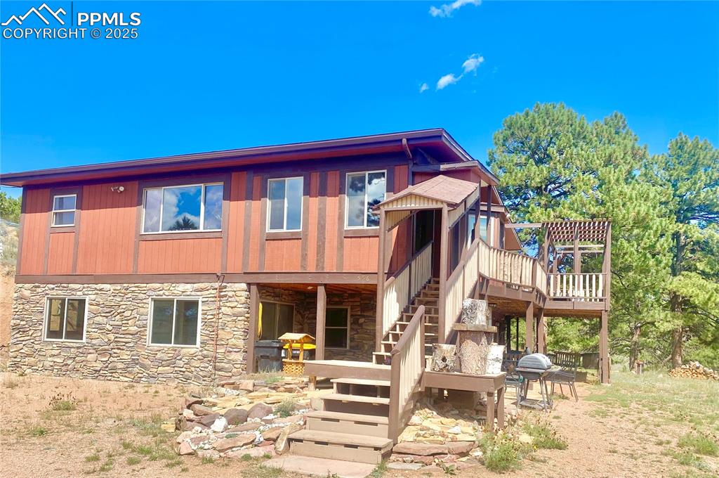 556 circle drive florissant co 80816
