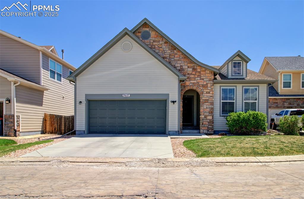 7627 loopout grove peyton co 80831