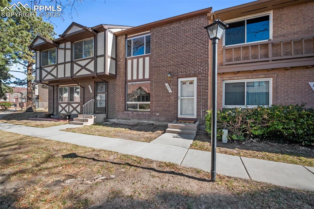 3844 constitution avenue colorado springs co 80909