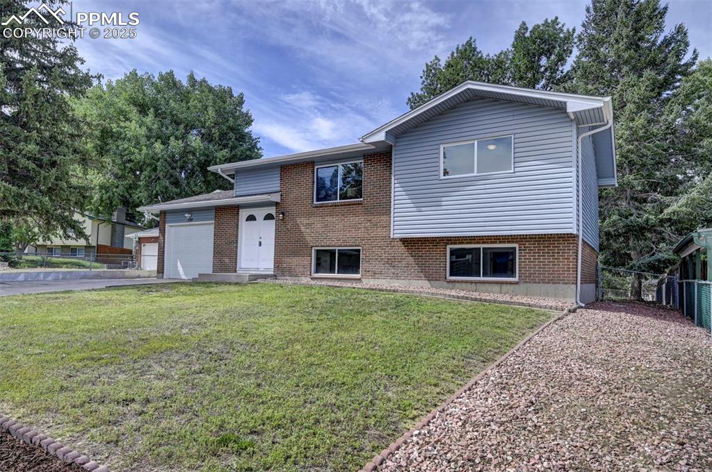 130 estrella vista street colorado springs co 80911