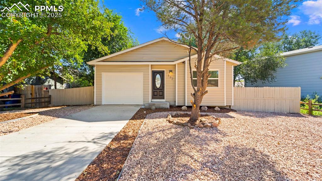 562 blossom field road fountain co 80817