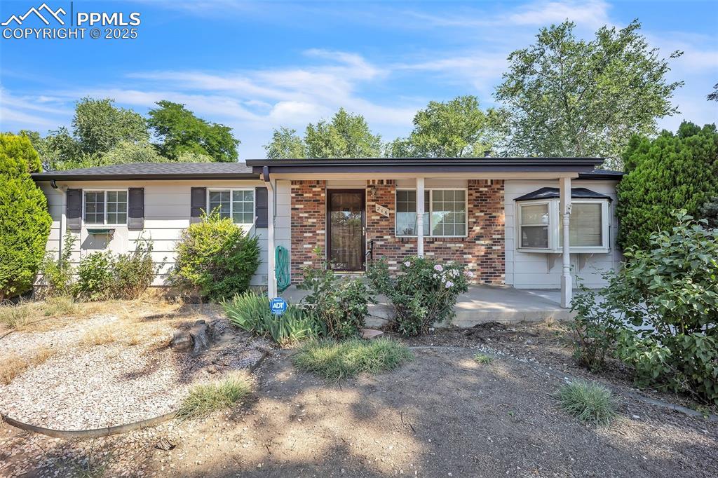 216 longfellow drive colorado springs co 80910