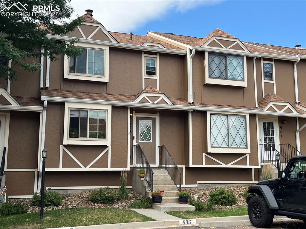906 london green way colorado springs co 80906