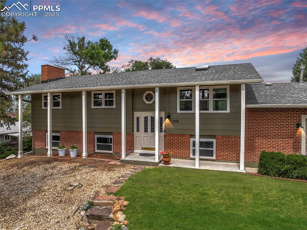 814 cardinal street colorado springs co 80911