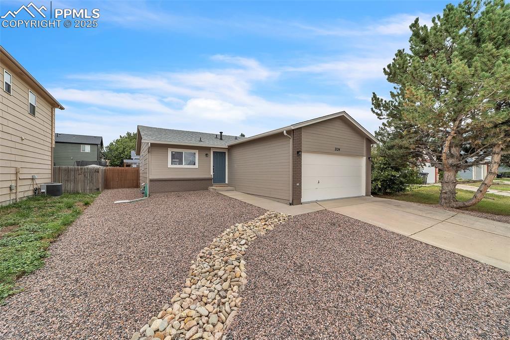 2124 bent tree lane fountain co 80817