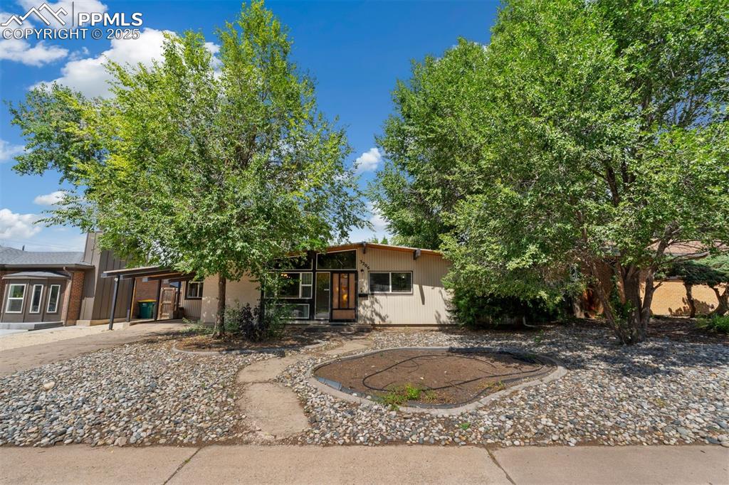 3206 gladiola drive colorado springs co 80907
